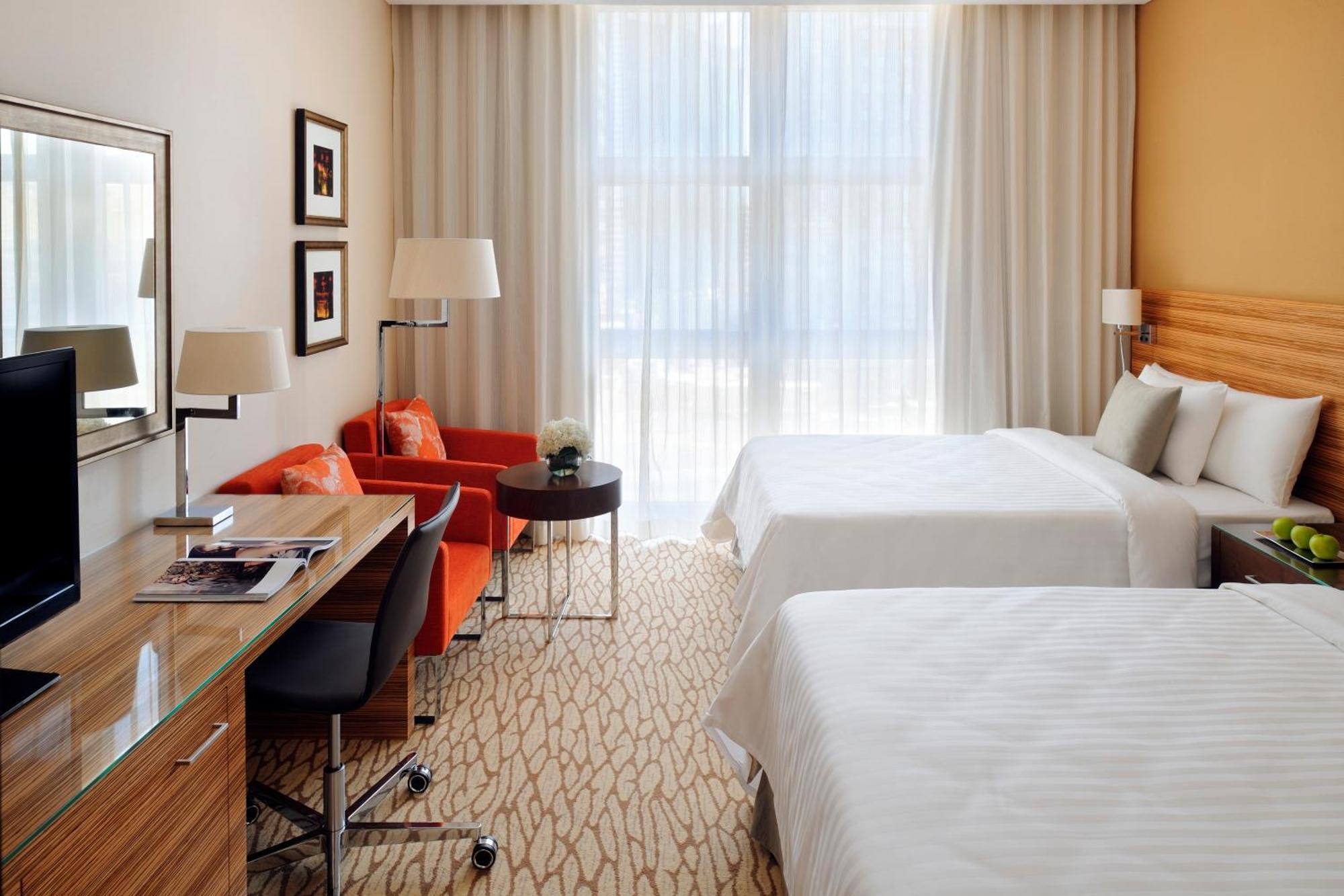 Hotel Courtyard By Marriott World Trade Center, 4*