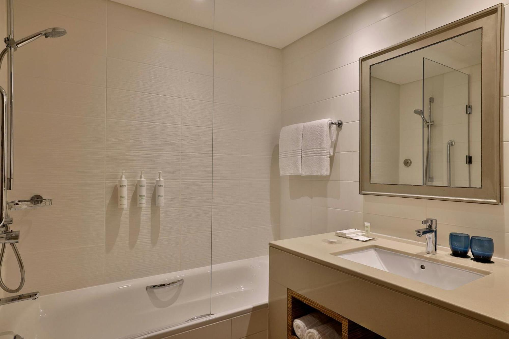 Courtyard By Marriott World Trade Center,