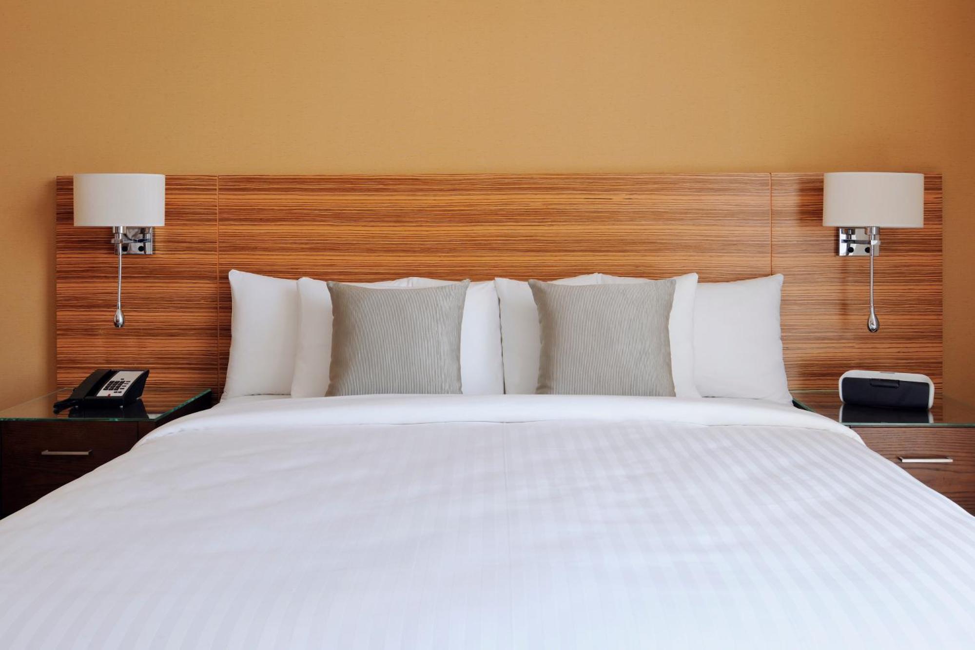 Courtyard By Marriott World Trade Center,