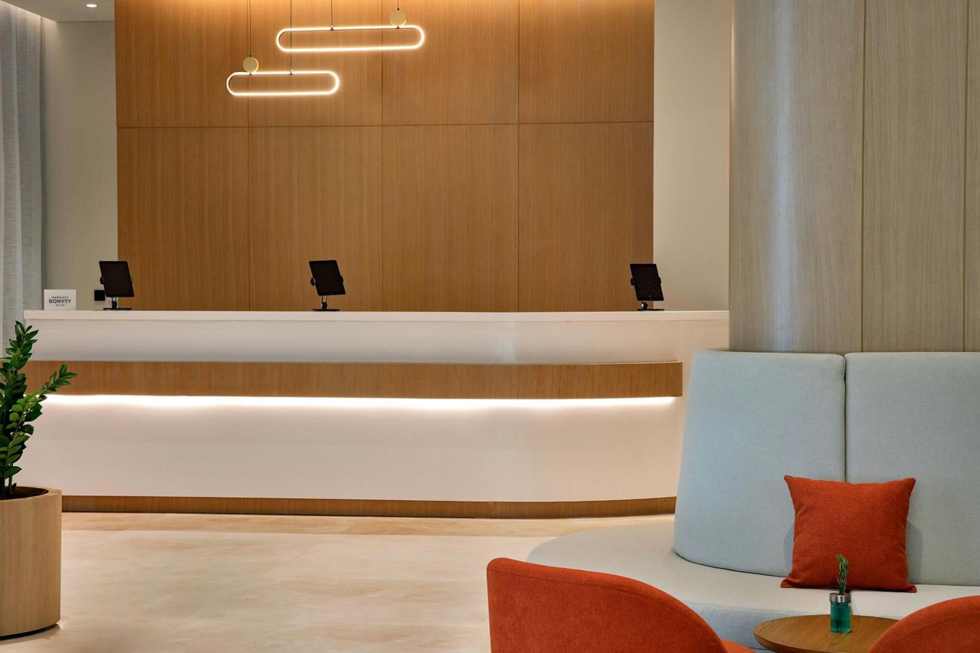 Courtyard By Marriott World Trade Center, 4*