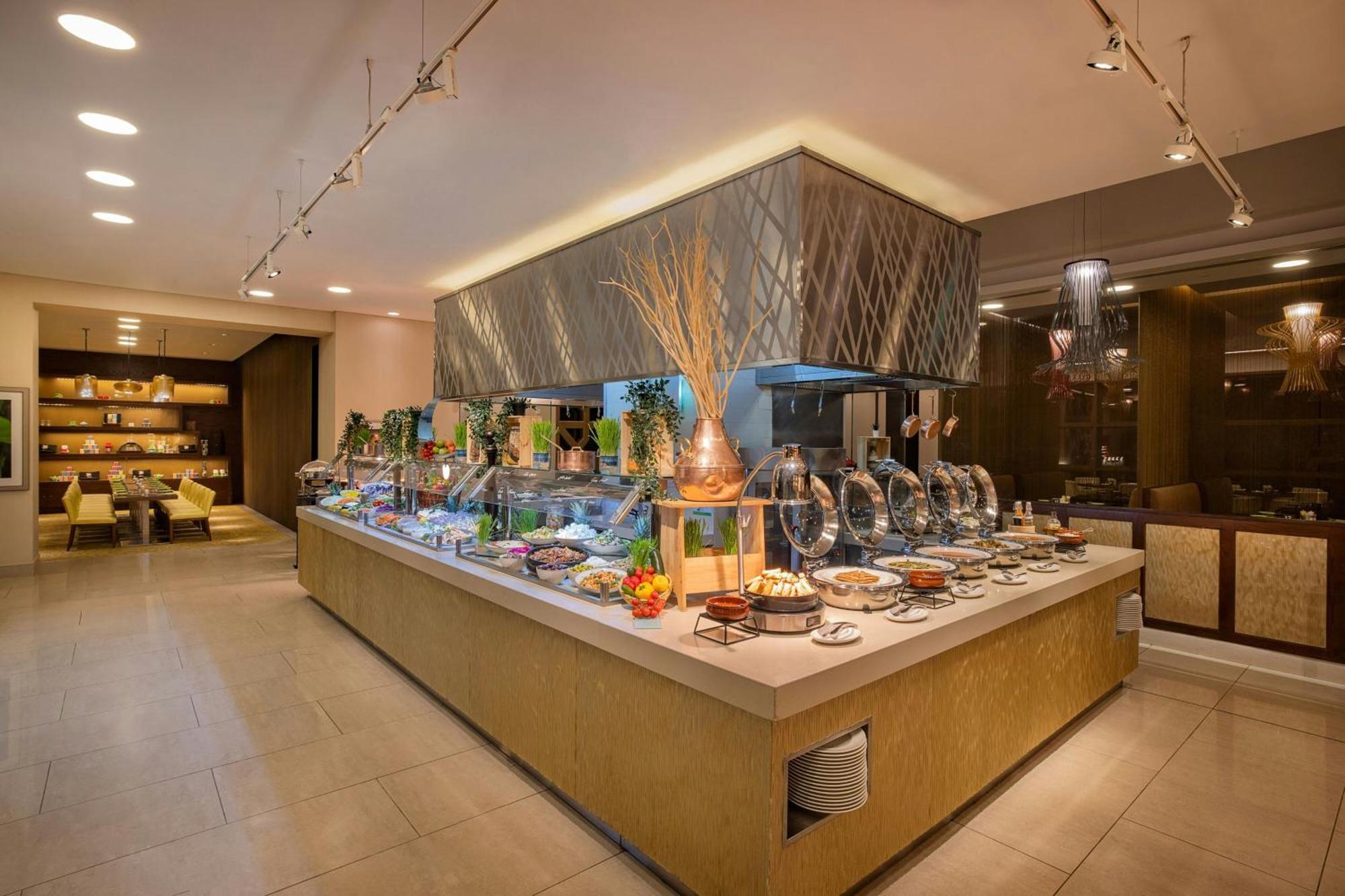 Courtyard By Marriott World Trade Center, 4* Abu Dhabi